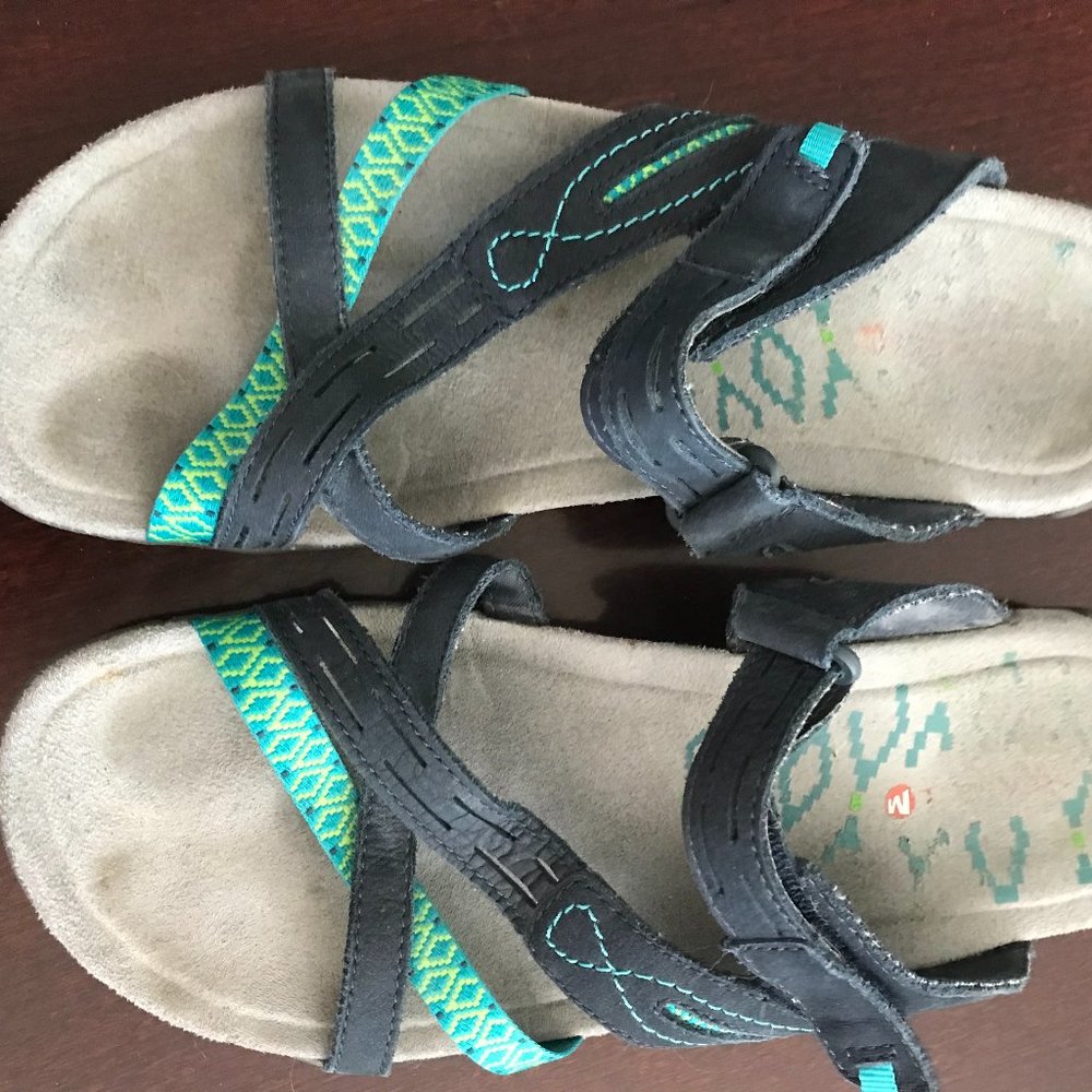 Womens Merrell Sandals Size 8